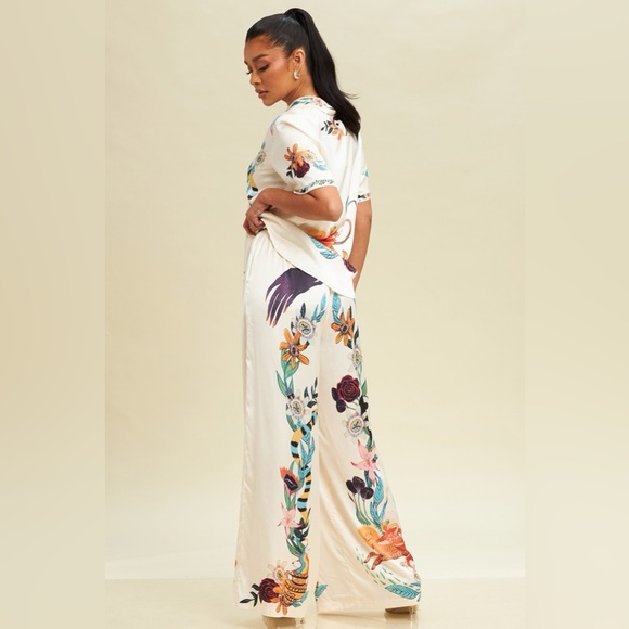 800. Luisa Printed Satin Pant Set - Picture 2 of 2